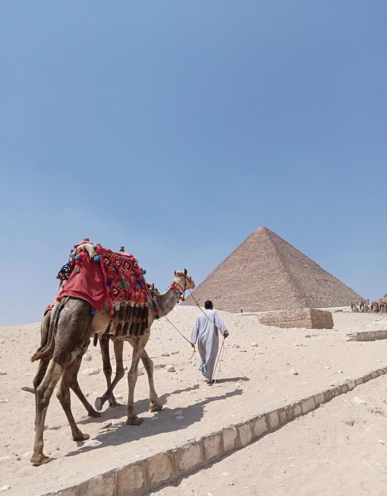 Momen Pyramids Inn Kafret el-Gabal المظهر الخارجي الصورة
